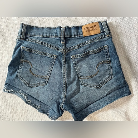 Signature by Levi Strauss Denim Blue Women's Shorts Size 0 Waist 25 - Picture 11 of 14
